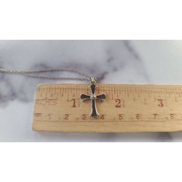 Vintage 925 Diamond Accent Cross Pendant Necklace - Picture 4 of 10